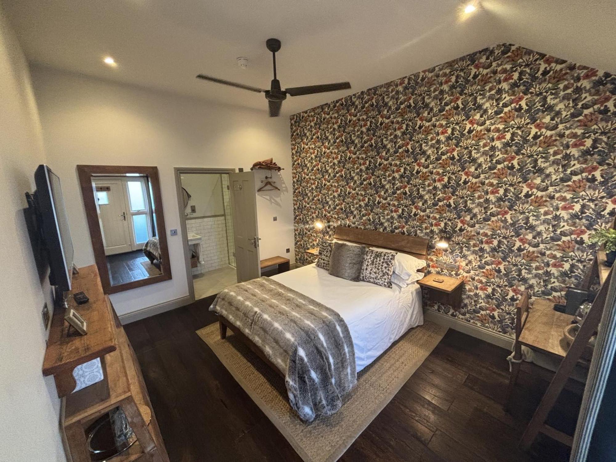 The George Inn Maulden Bagian luar foto