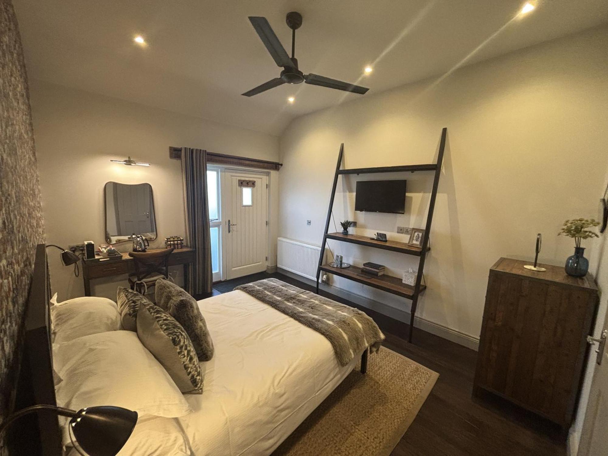 The George Inn Maulden Bagian luar foto